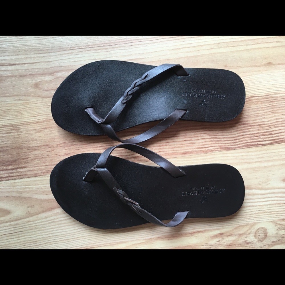 American Eagle Flip Flops
